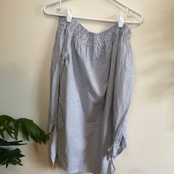 Off the shoulder pin stripe dress - Picture 6 of 6